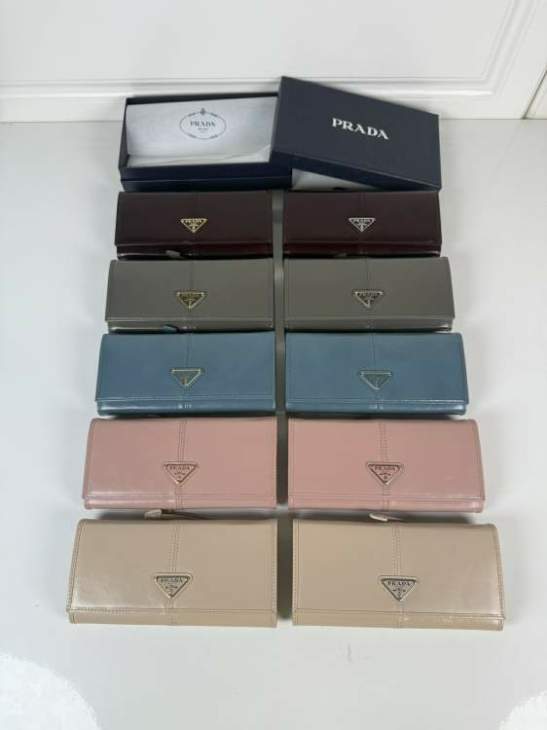 Picture of Prada Wallets _SKUfw214529734fw